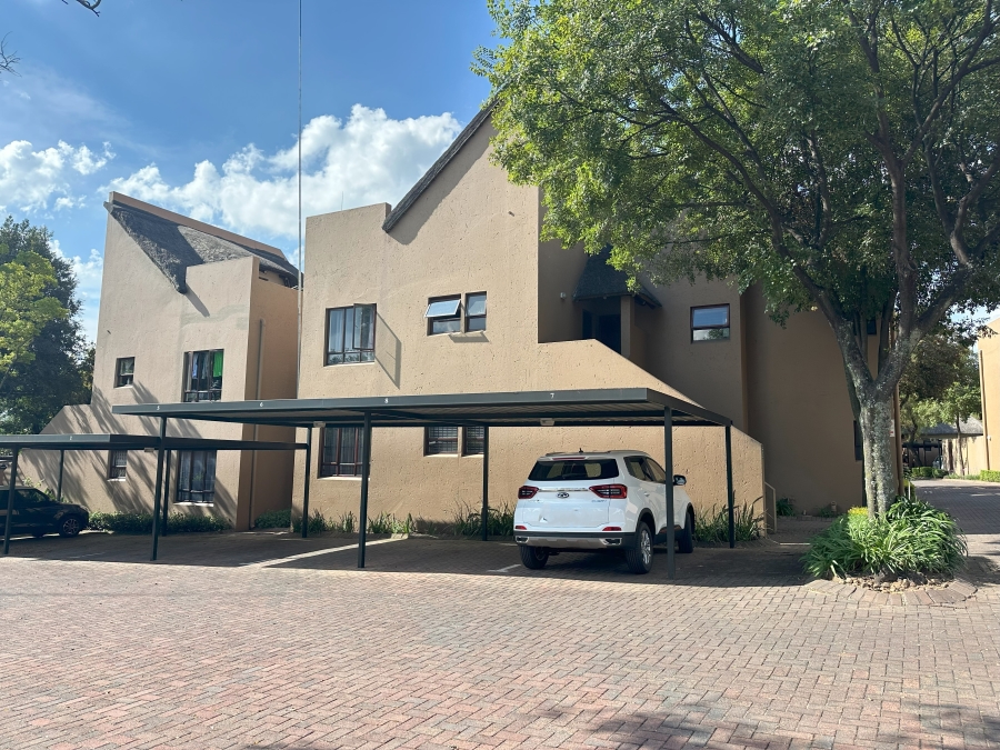 2 Bedroom Property for Sale in Sunninghill Gauteng