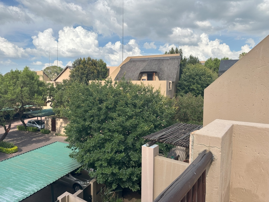 2 Bedroom Property for Sale in Sunninghill Gauteng