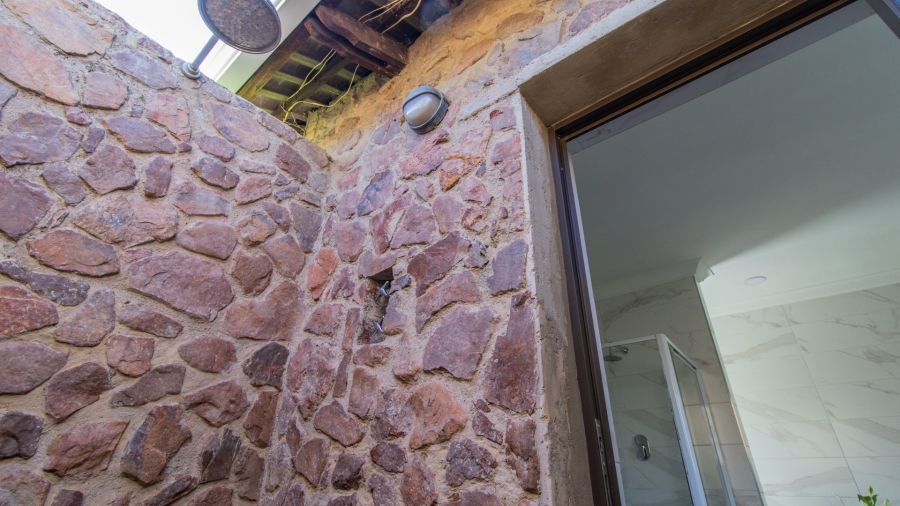 7 Bedroom Property for Sale in Blue Saddle Ranches Gauteng