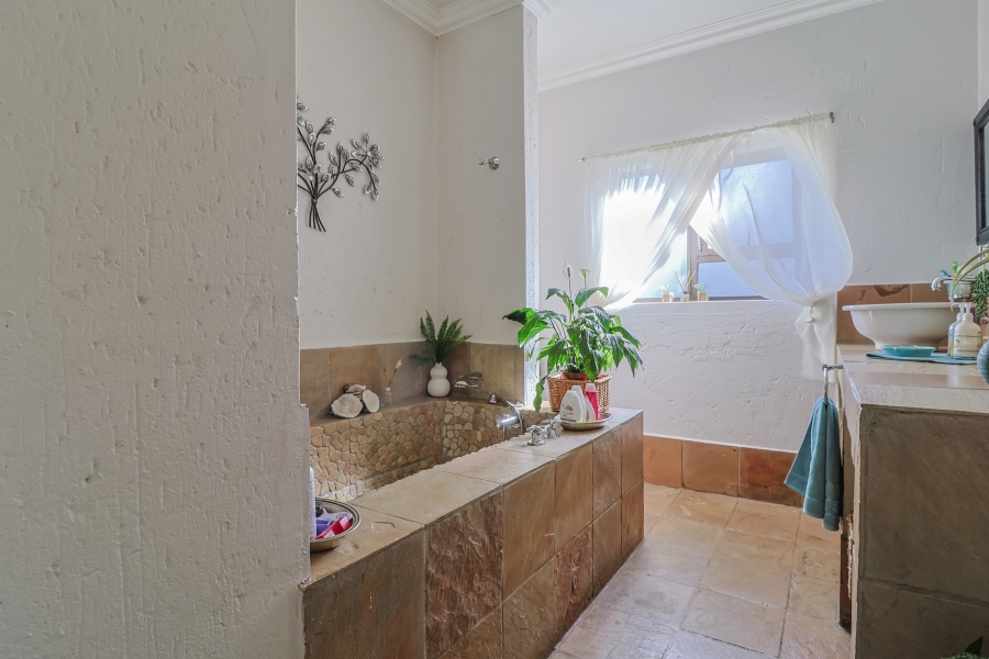 7 Bedroom Property for Sale in Blue Saddle Ranches Gauteng