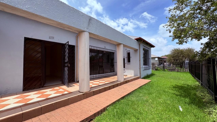 3 Bedroom Property for Sale in Brakpan Central Gauteng