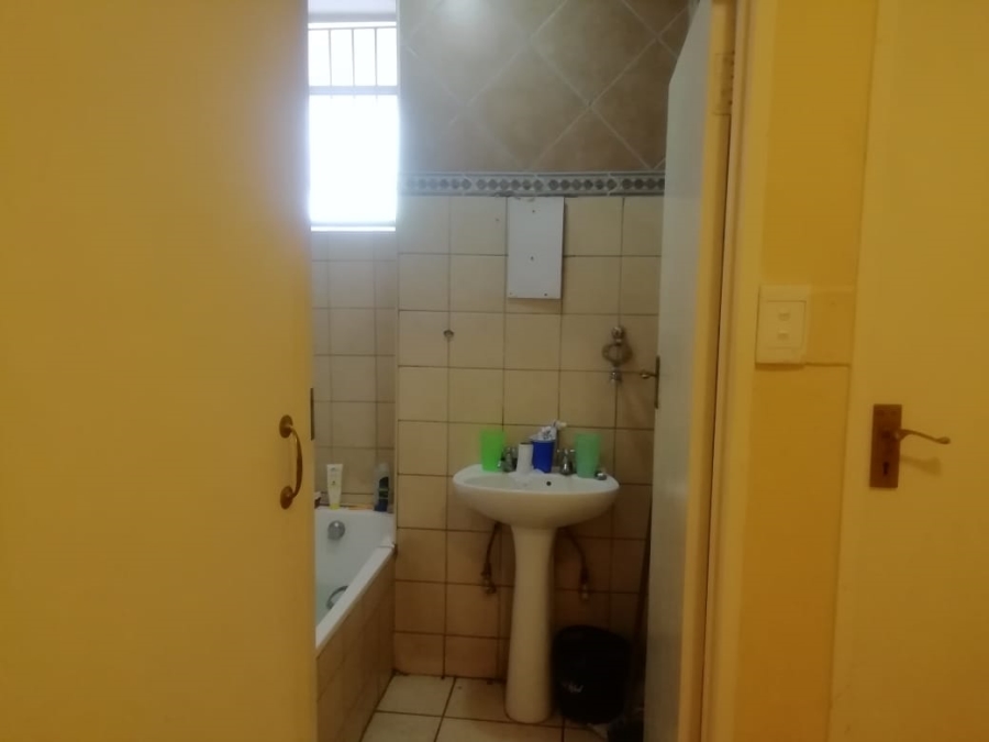 2 Bedroom Property for Sale in Sunnyside Gauteng