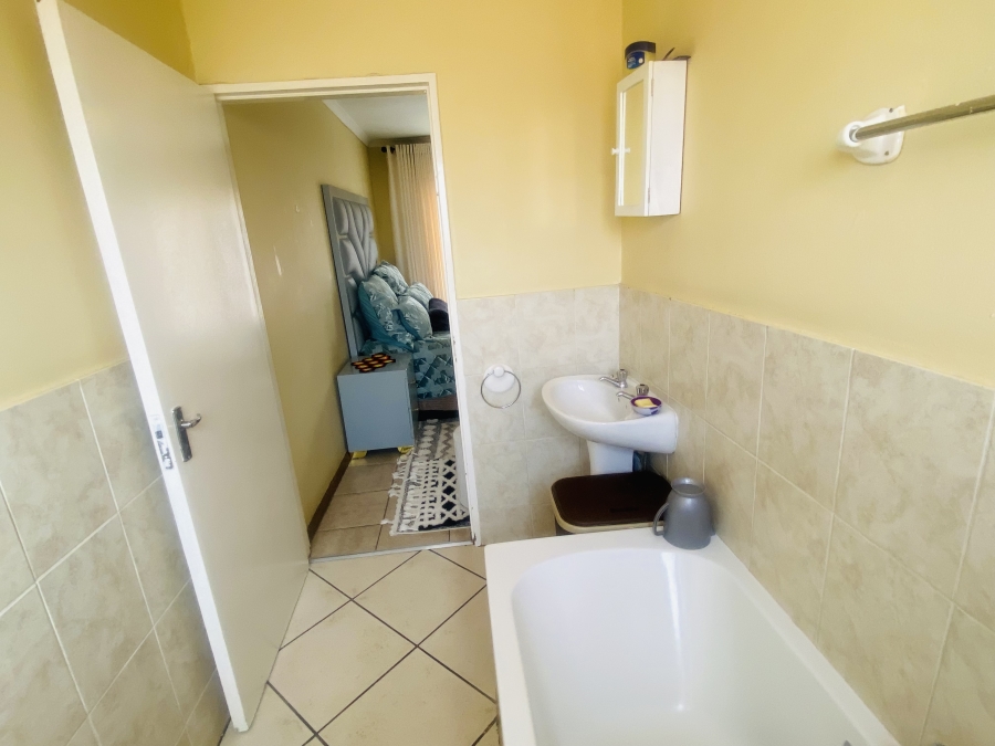 3 Bedroom Property for Sale in Elandspark Gauteng