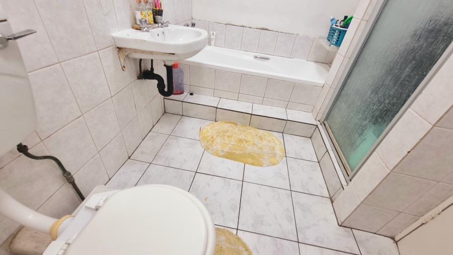 3 Bedroom Property for Sale in Vorna Valley Gauteng