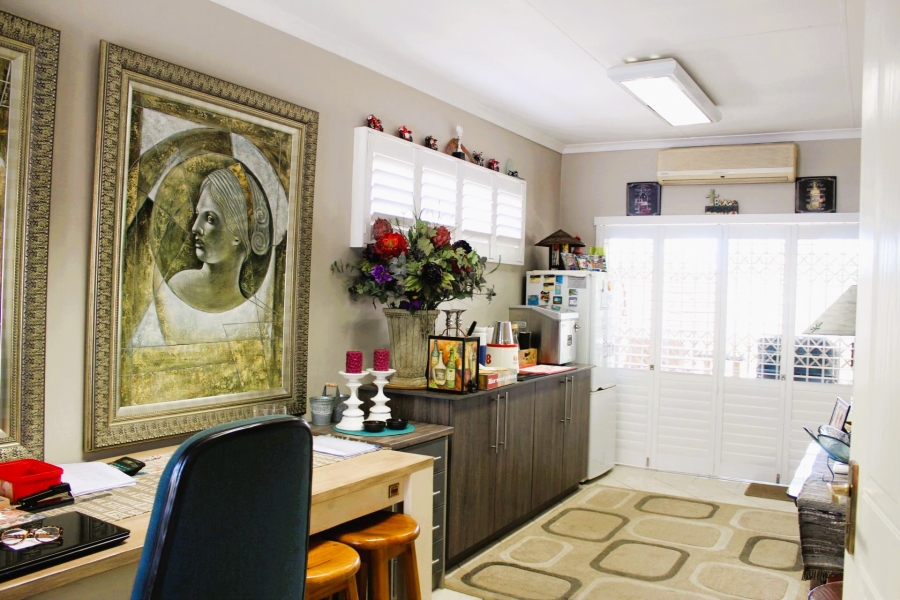 2 Bedroom Property for Sale in Three Rivers Gauteng