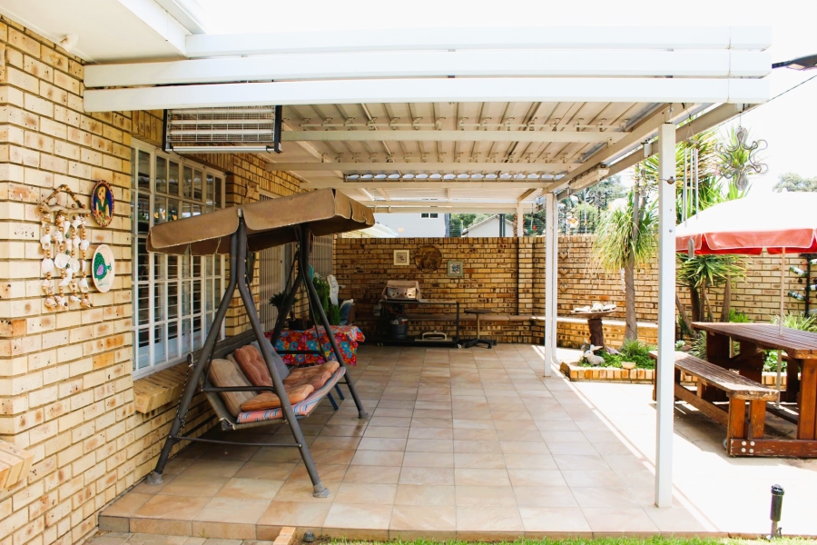 2 Bedroom Property for Sale in Three Rivers Gauteng