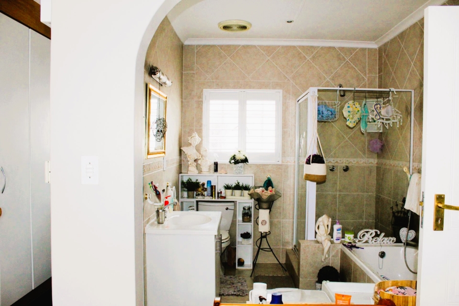 2 Bedroom Property for Sale in Three Rivers Gauteng