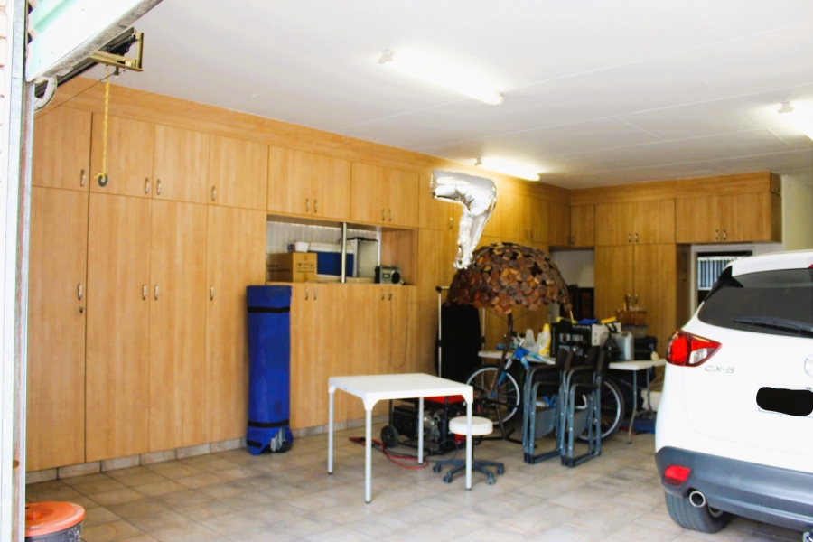 2 Bedroom Property for Sale in Three Rivers Gauteng