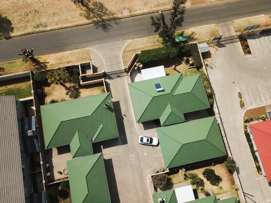 2 Bedroom Property for Sale in Three Rivers Gauteng