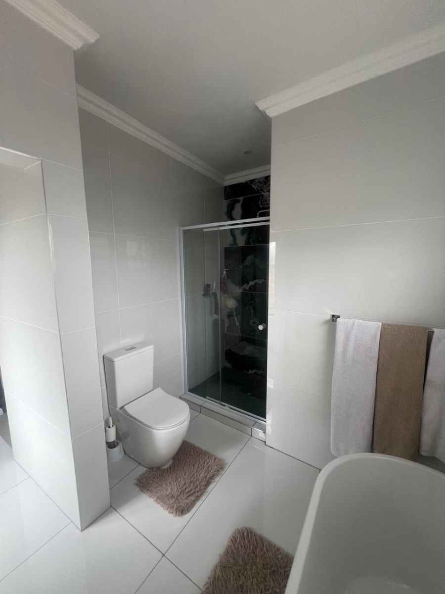 To Let 4 Bedroom Property for Rent in Irene Farm Villages Gauteng