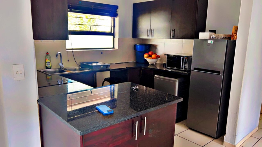 2 Bedroom Property for Sale in Mulbarton Gauteng