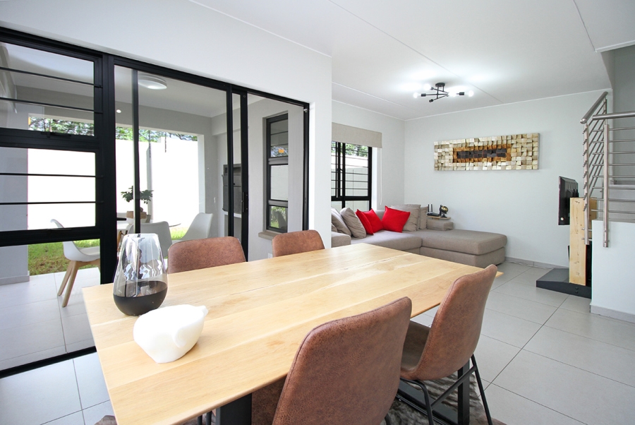 3 Bedroom Property for Sale in Broadacres Gauteng