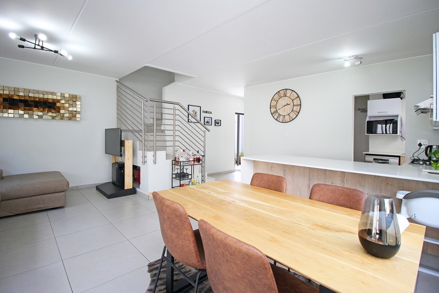 3 Bedroom Property for Sale in Broadacres Gauteng