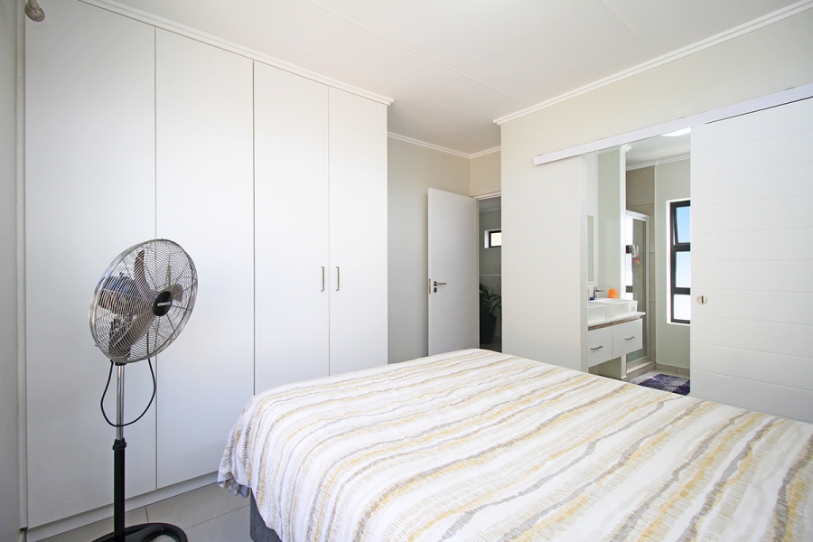 3 Bedroom Property for Sale in Broadacres Gauteng