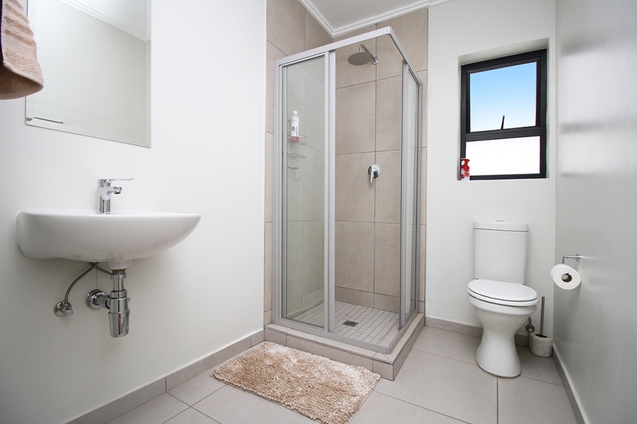 3 Bedroom Property for Sale in Broadacres Gauteng
