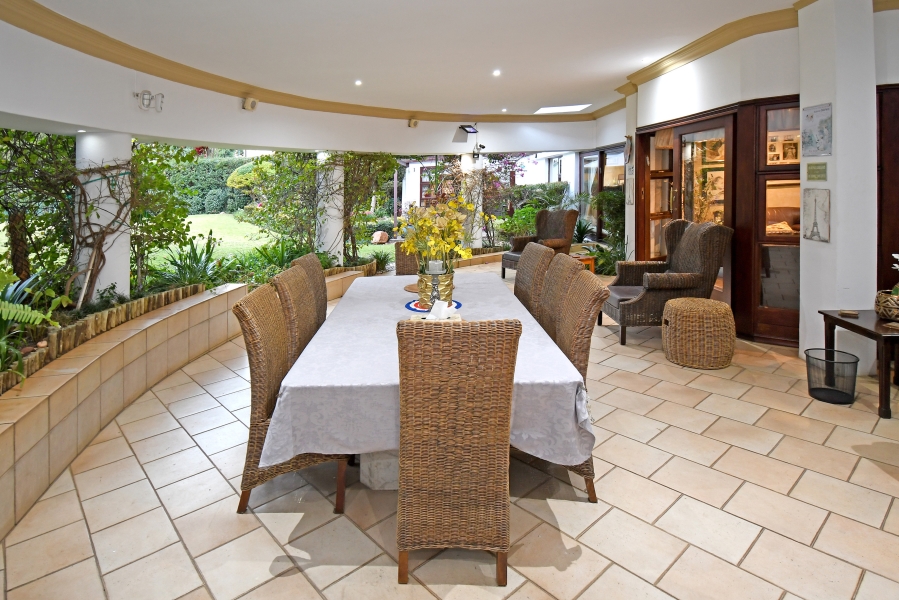 5 Bedroom Property for Sale in Birdhaven Gauteng