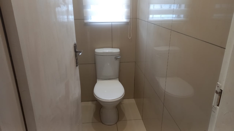 To Let 1 Bedroom Property for Rent in Danville Gauteng