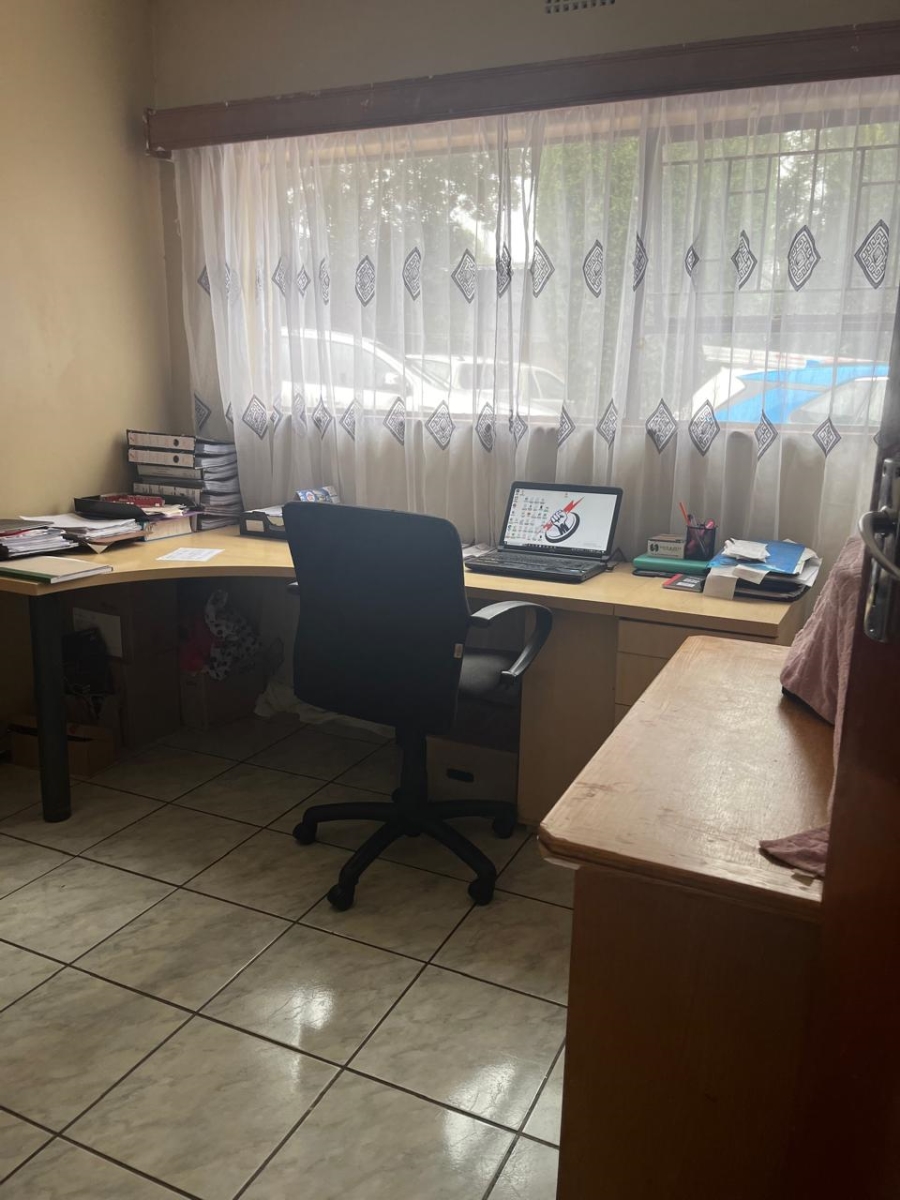 3 Bedroom Property for Sale in Birch Acres Gauteng