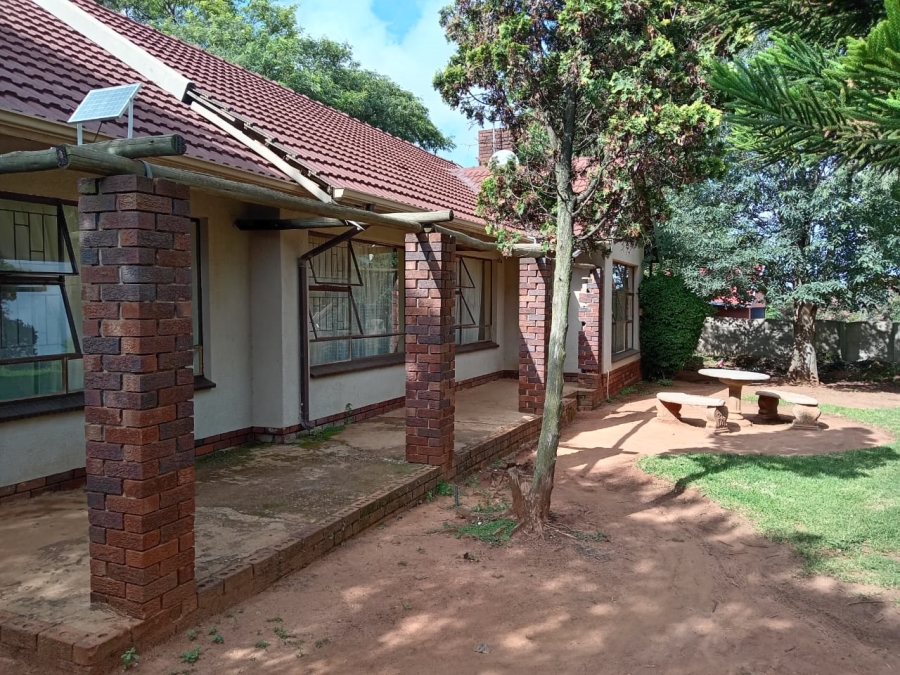 3 Bedroom Property for Sale in Birch Acres Gauteng