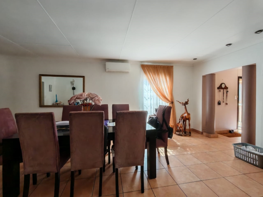3 Bedroom Property for Sale in Helderstrome AH Gauteng