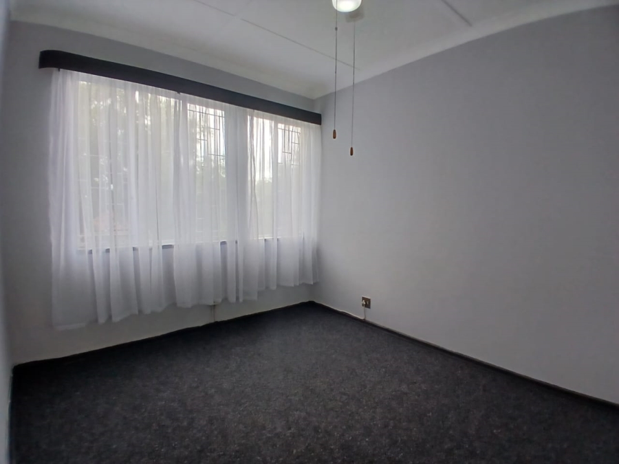2 Bedroom Property for Sale in Peacehaven Gauteng