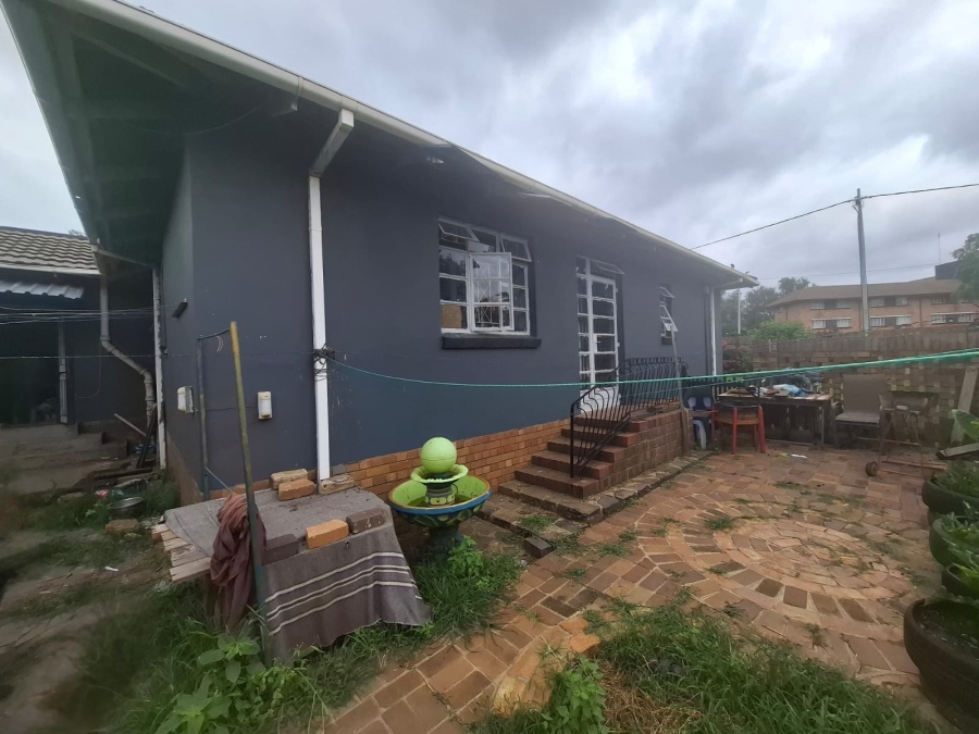 4 Bedroom Property for Sale in Peacehaven Gauteng