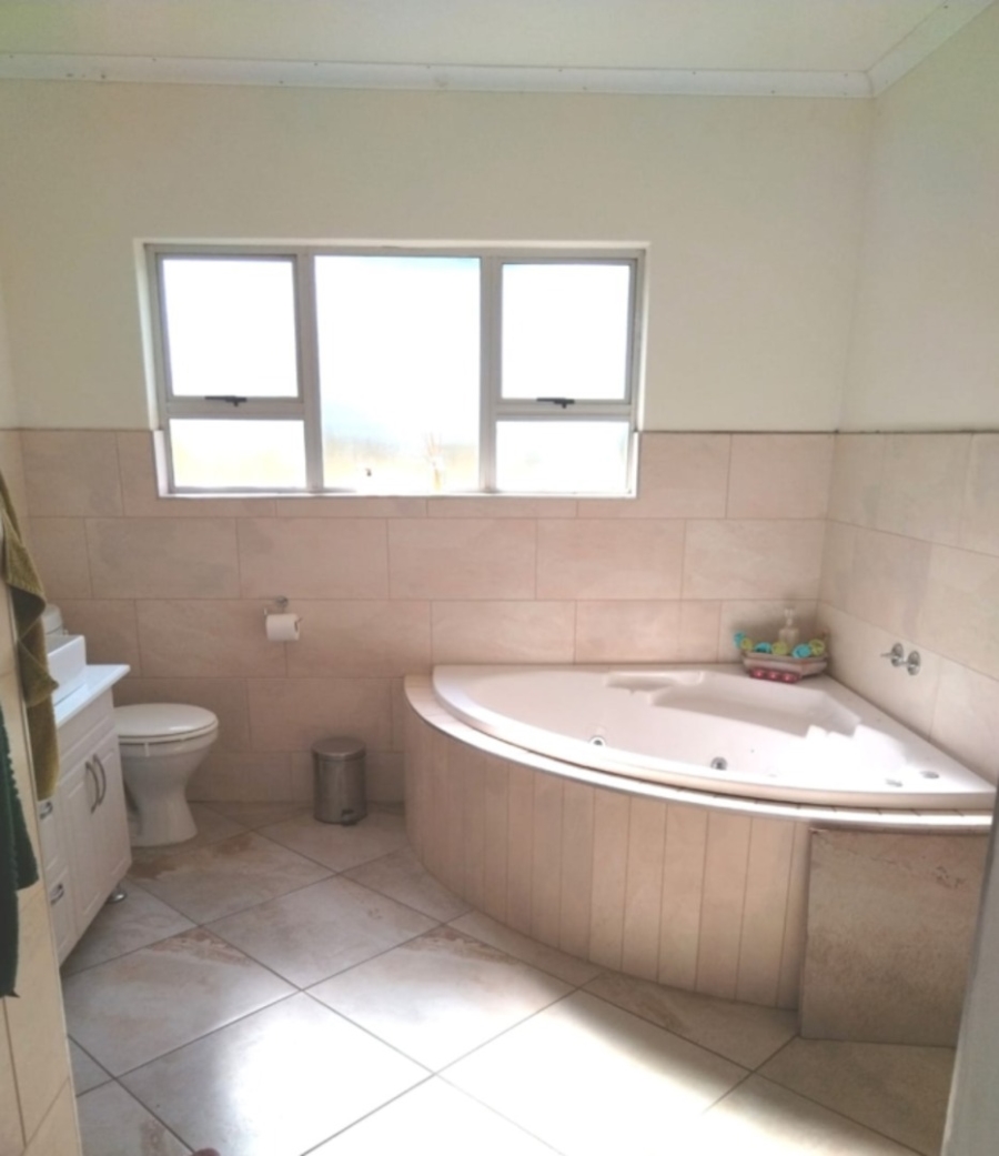 3 Bedroom Property for Sale in Vaaloewer Gauteng