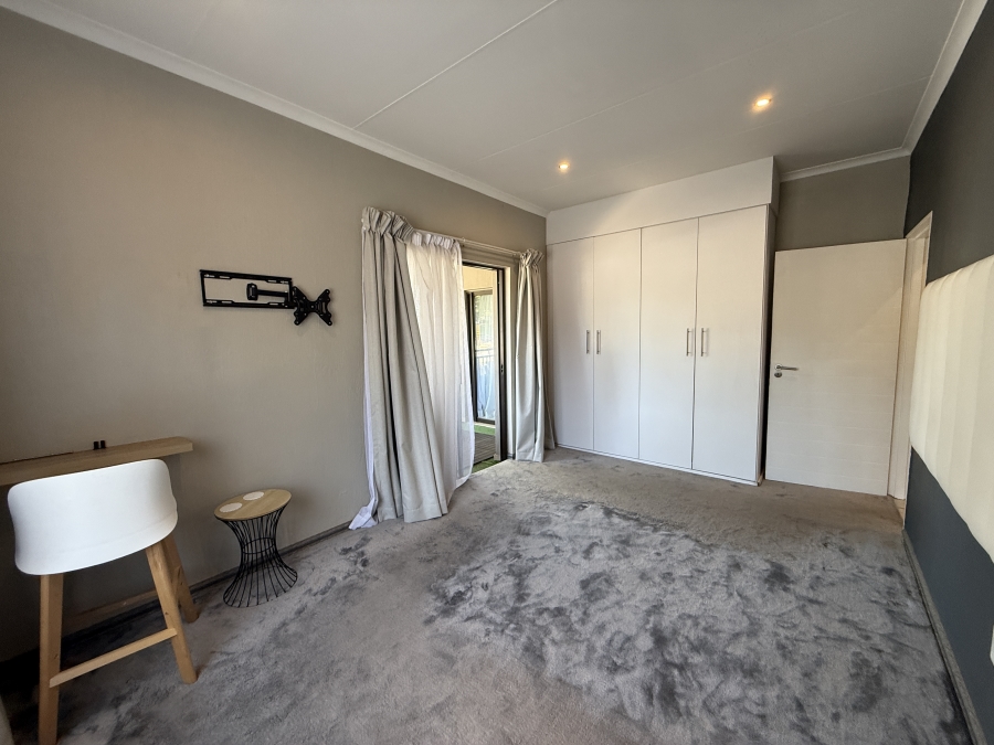 To Let 2 Bedroom Property for Rent in Victory Park Gauteng