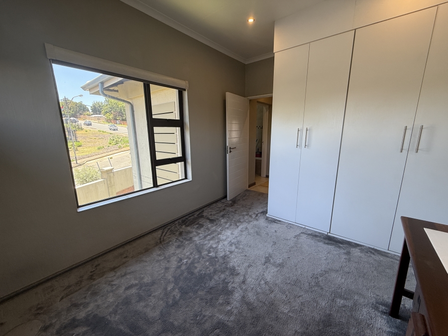 To Let 2 Bedroom Property for Rent in Victory Park Gauteng