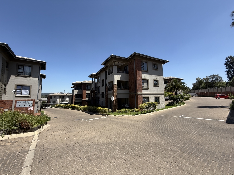 To Let 2 Bedroom Property for Rent in Victory Park Gauteng