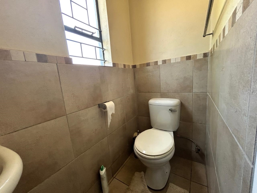 3 Bedroom Property for Sale in Kosmosdal Gauteng