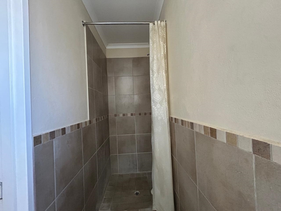 3 Bedroom Property for Sale in Kosmosdal Gauteng