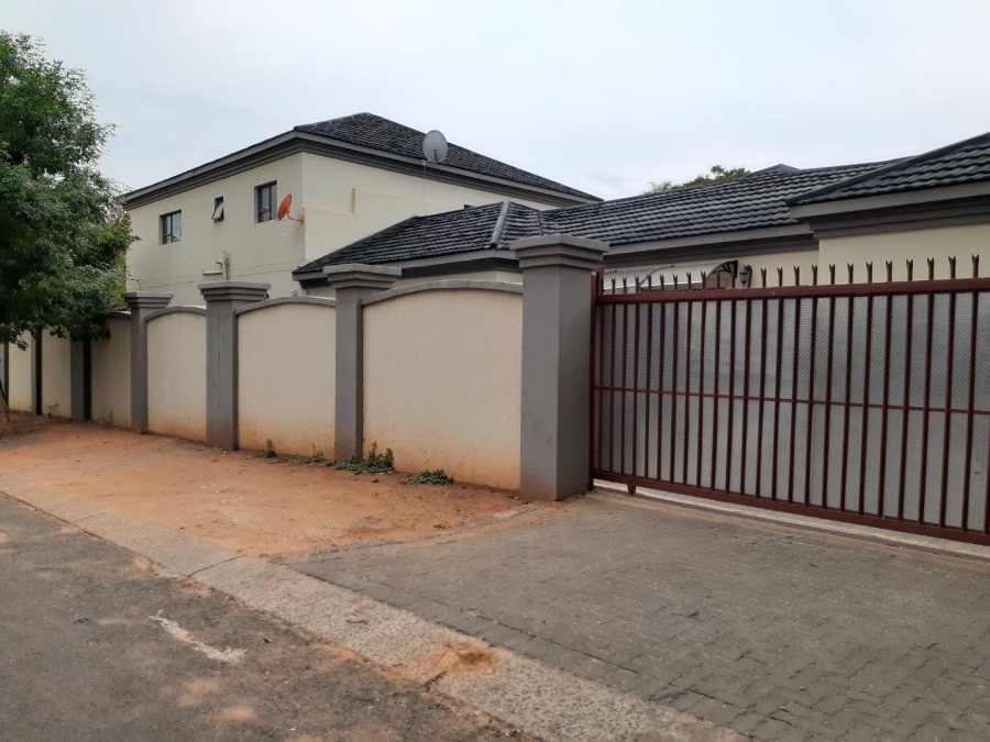 12 Bedroom Property for Sale in Capital Park Gauteng
