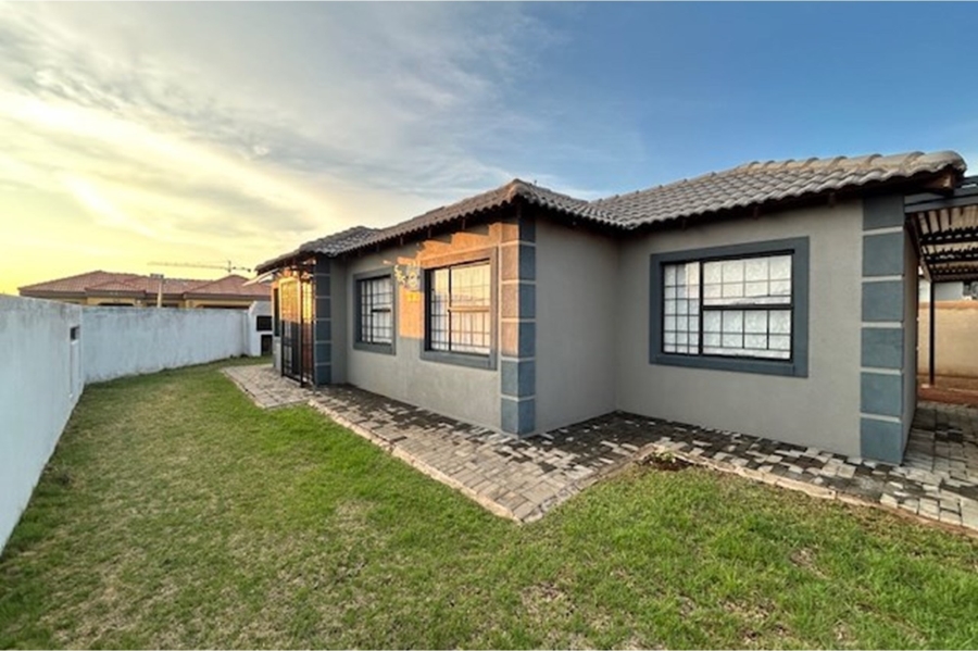 To Let 3 Bedroom Property for Rent in Klerksoord Gauteng