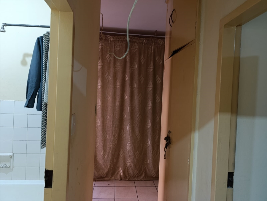 2 Bedroom Property for Sale in Pretoria Central Gauteng