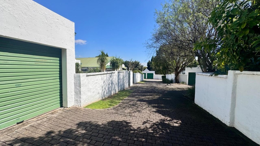 3 Bedroom Property for Sale in Vorna Valley Gauteng