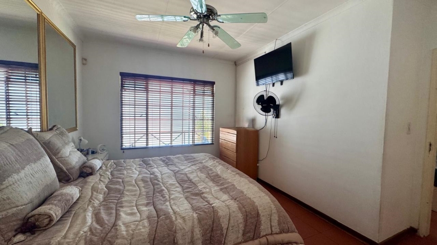 3 Bedroom Property for Sale in Vorna Valley Gauteng