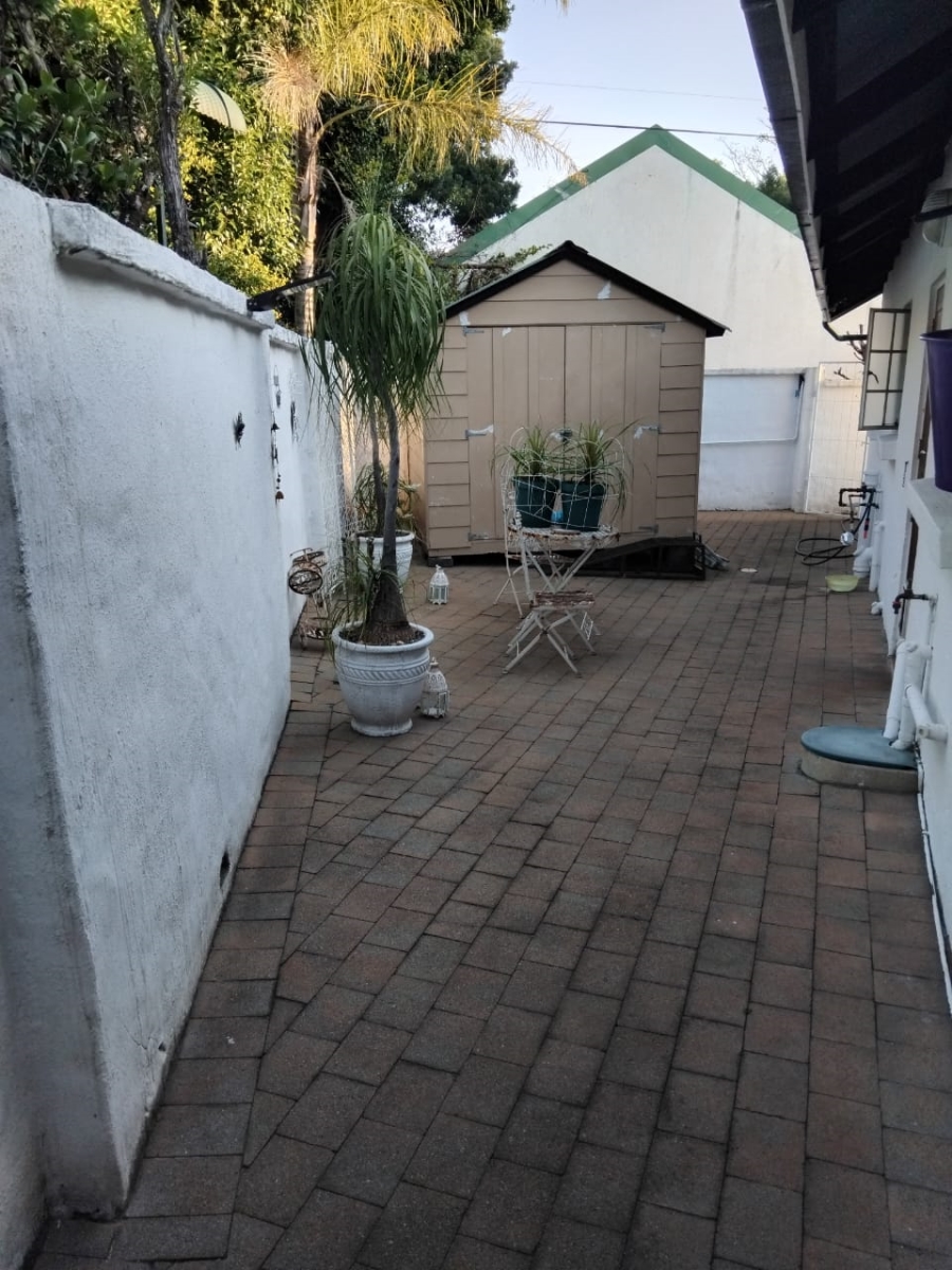 3 Bedroom Property for Sale in Vorna Valley Gauteng