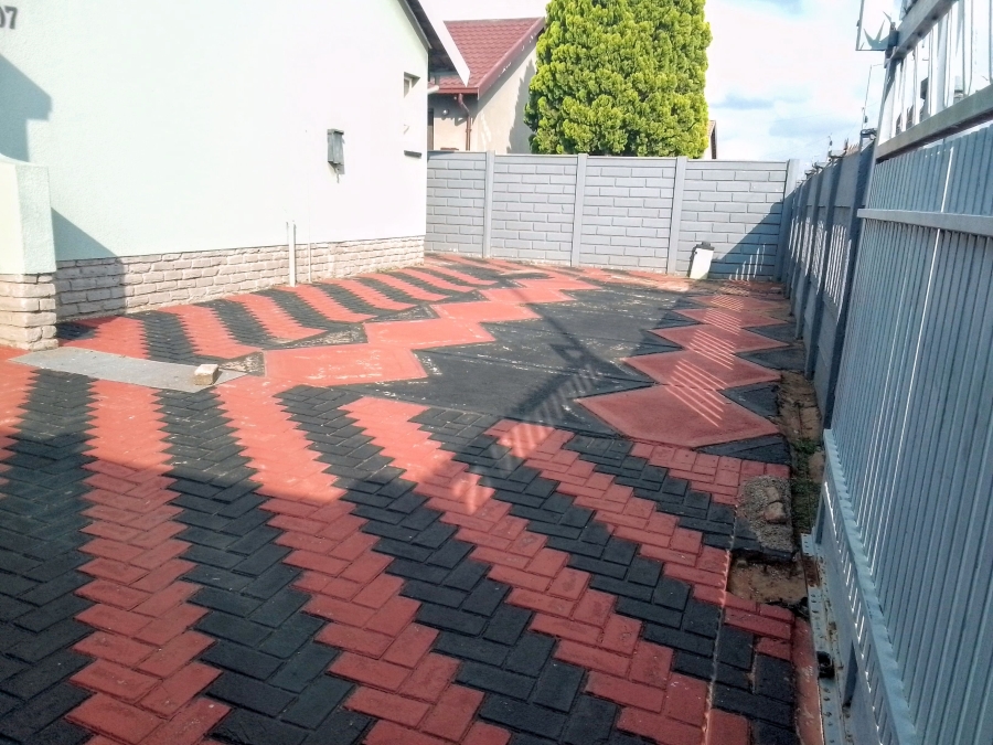 3 Bedroom Property for Sale in Kagiso Gauteng