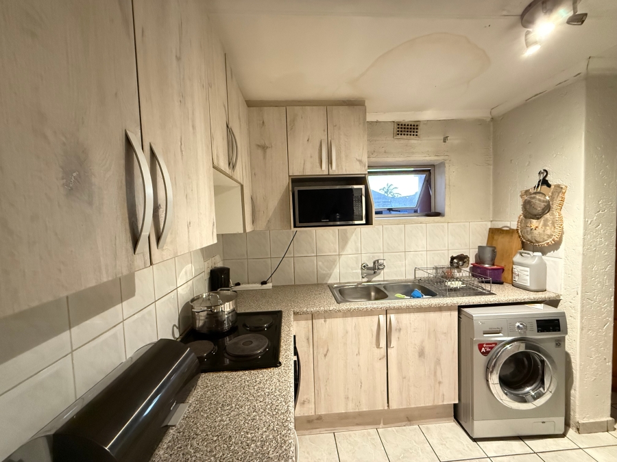 2 Bedroom Property for Sale in Meredale Gauteng
