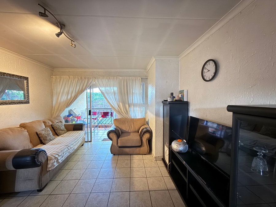 2 Bedroom Property for Sale in Meredale Gauteng