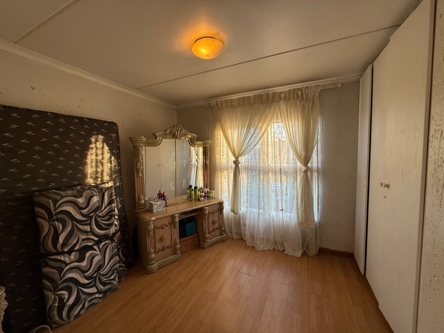 2 Bedroom Property for Sale in Meredale Gauteng