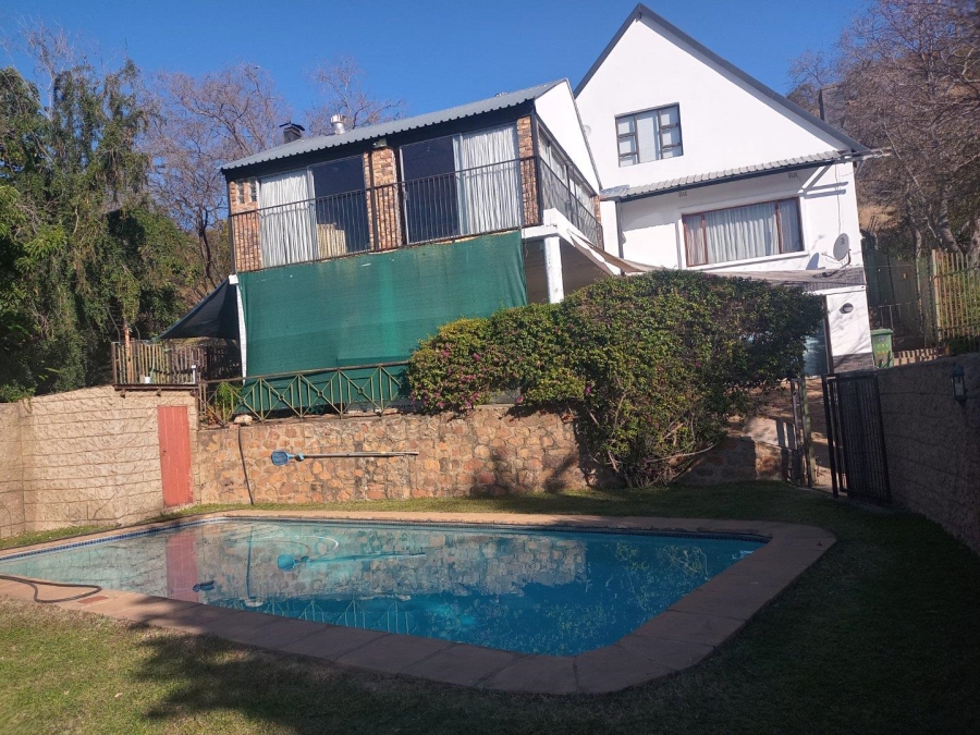 5 Bedroom Property for Sale in Capital Park Gauteng