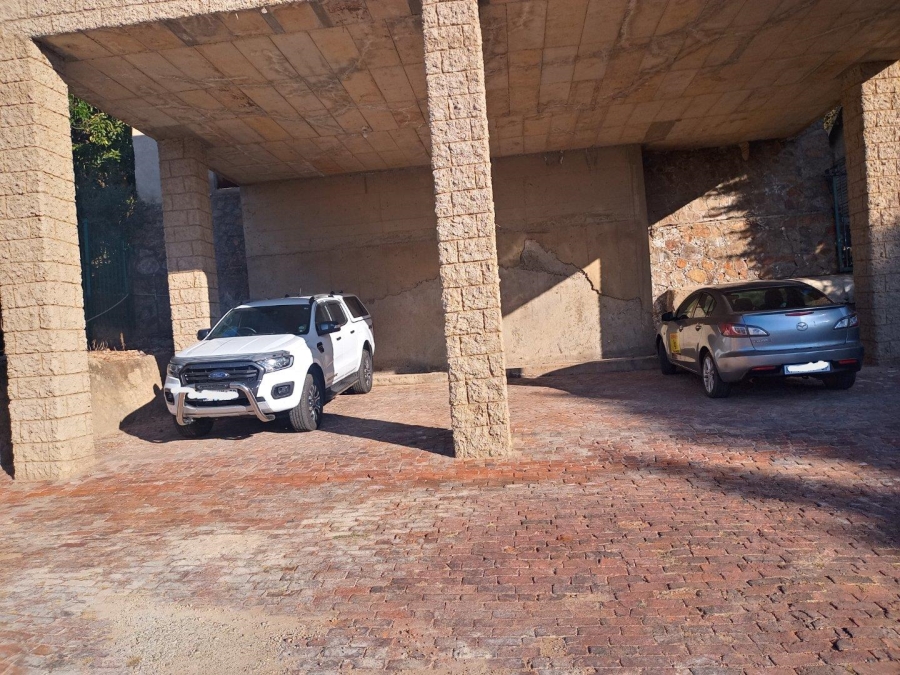 5 Bedroom Property for Sale in Capital Park Gauteng