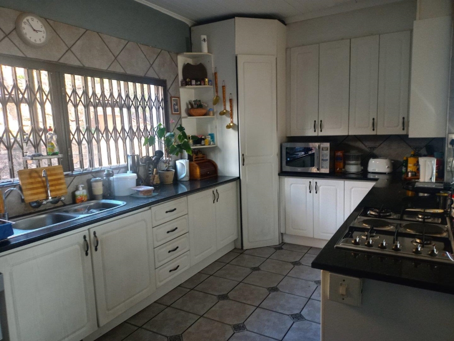 5 Bedroom Property for Sale in Capital Park Gauteng