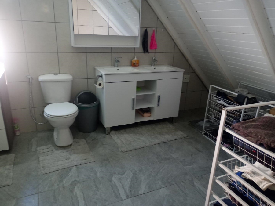 5 Bedroom Property for Sale in Capital Park Gauteng