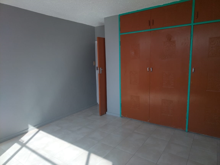 2 Bedroom Property for Sale in East Lynne Gauteng