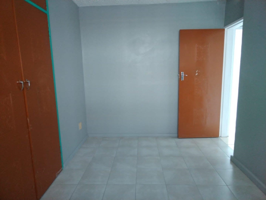 2 Bedroom Property for Sale in East Lynne Gauteng