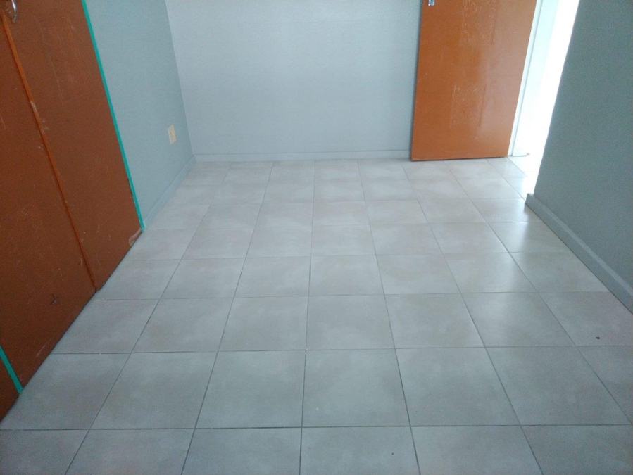 2 Bedroom Property for Sale in East Lynne Gauteng
