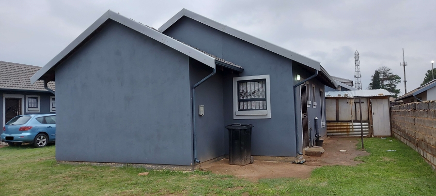 3 Bedroom Property for Sale in Dersley Gauteng